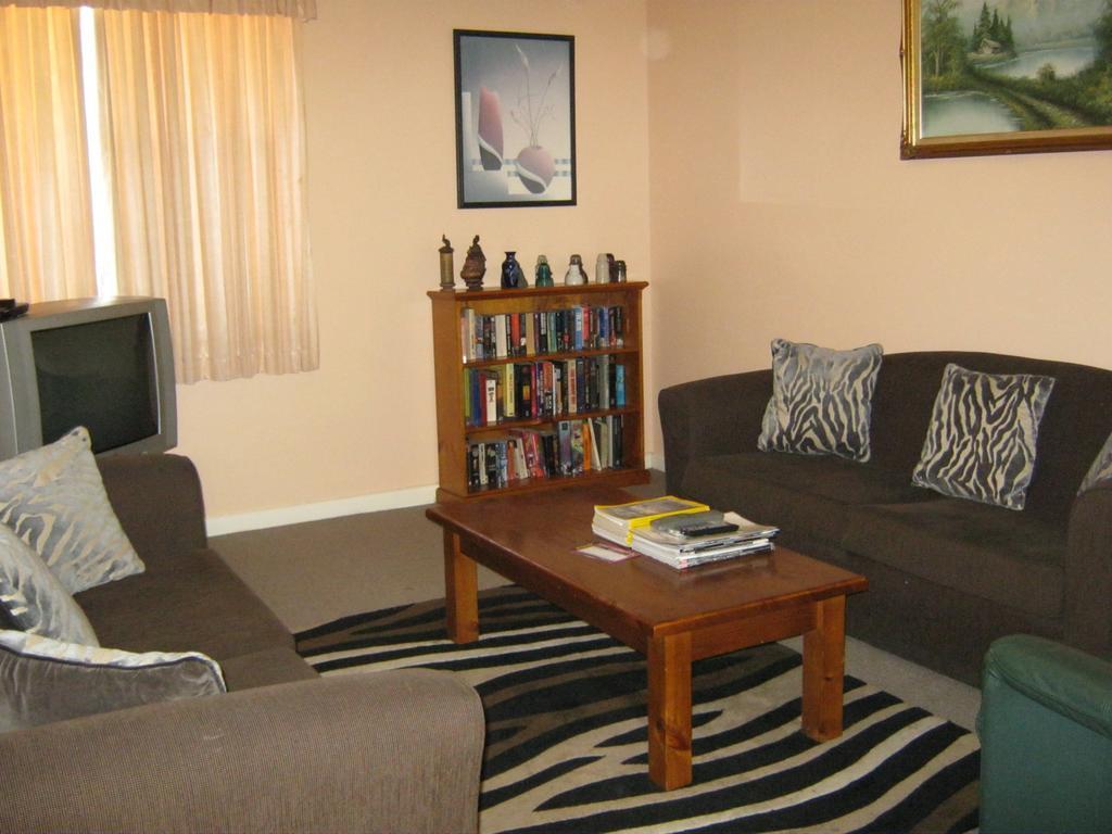 Lakes Entrance Holiday Units ภายนอก รูปภาพ