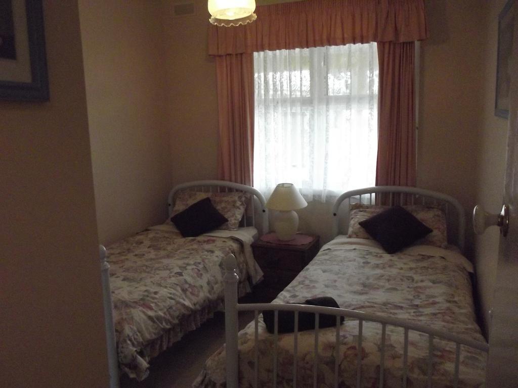 Lakes Entrance Holiday Units ภายนอก รูปภาพ