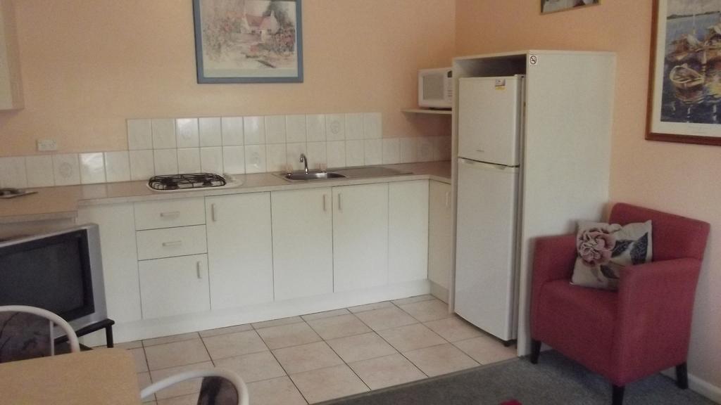 Lakes Entrance Holiday Units ภายนอก รูปภาพ