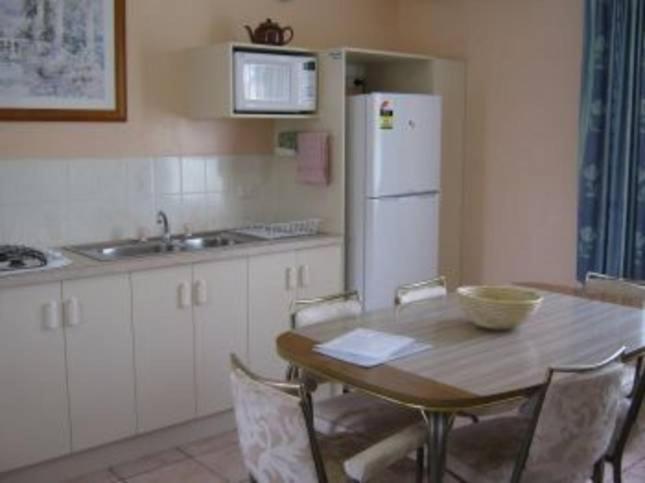 Lakes Entrance Holiday Units ภายนอก รูปภาพ
