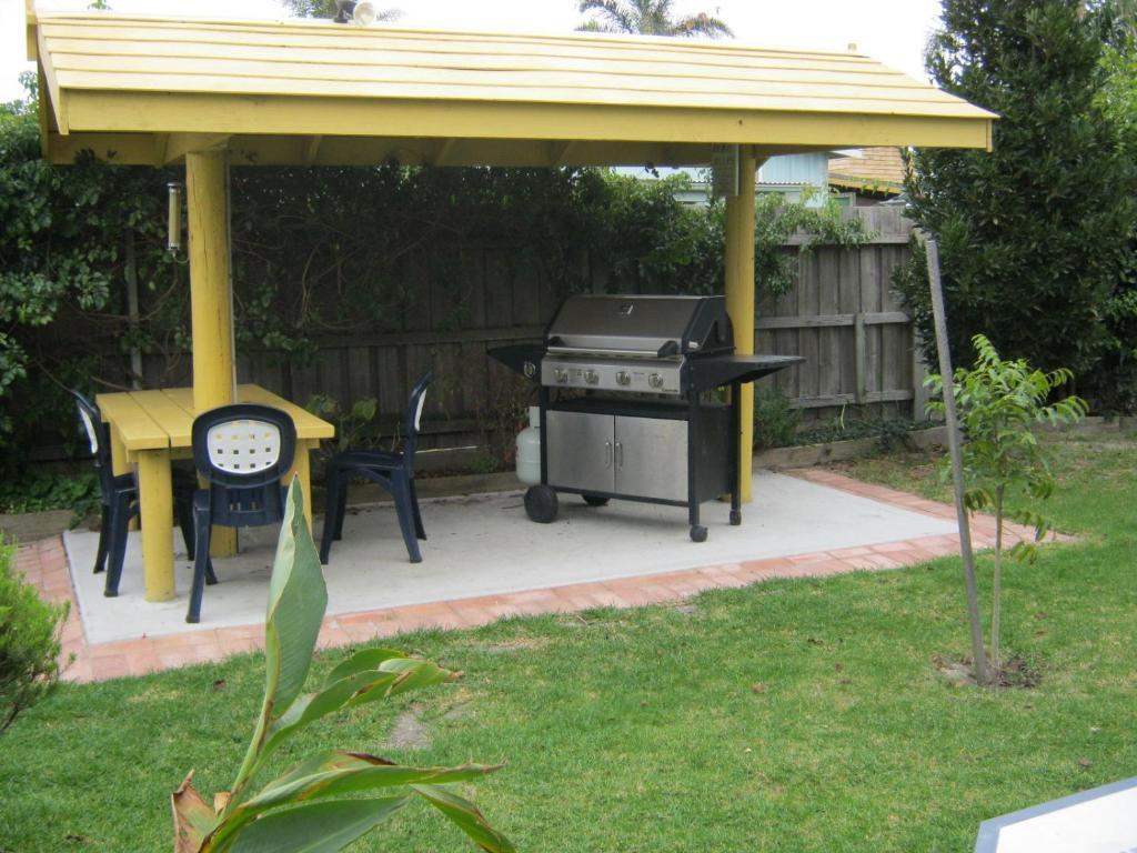 Lakes Entrance Holiday Units ภายนอก รูปภาพ