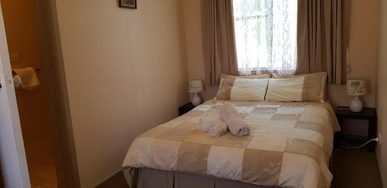 Lakes Entrance Holiday Units ภายนอก รูปภาพ