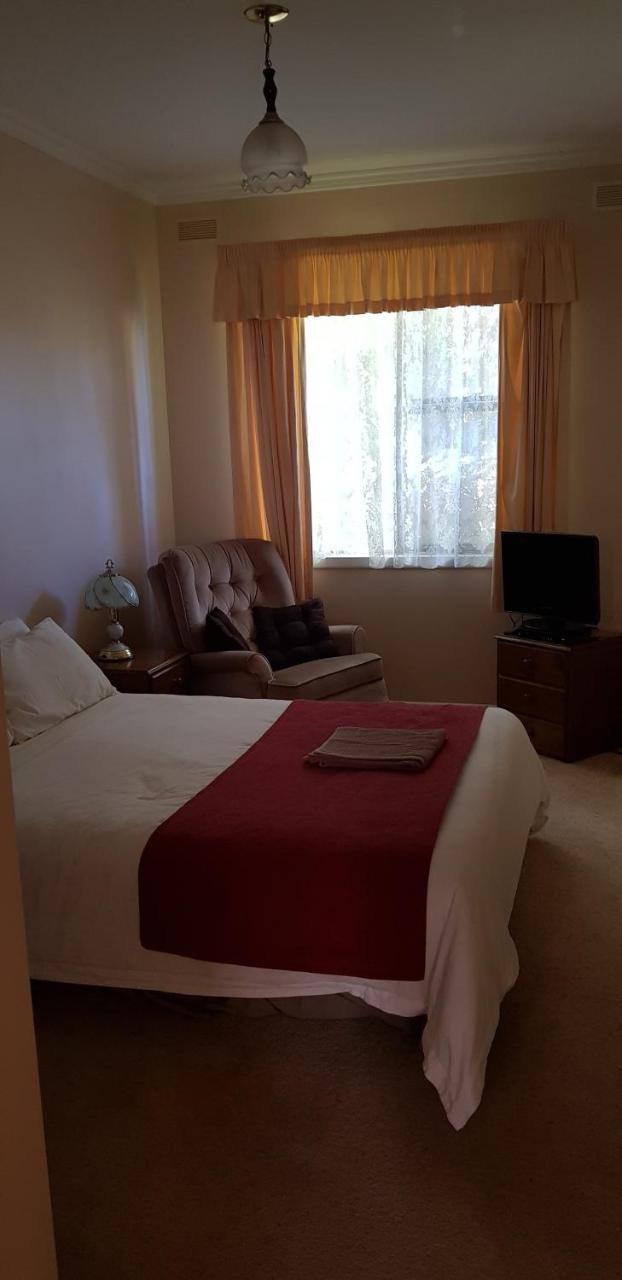 Lakes Entrance Holiday Units ภายนอก รูปภาพ