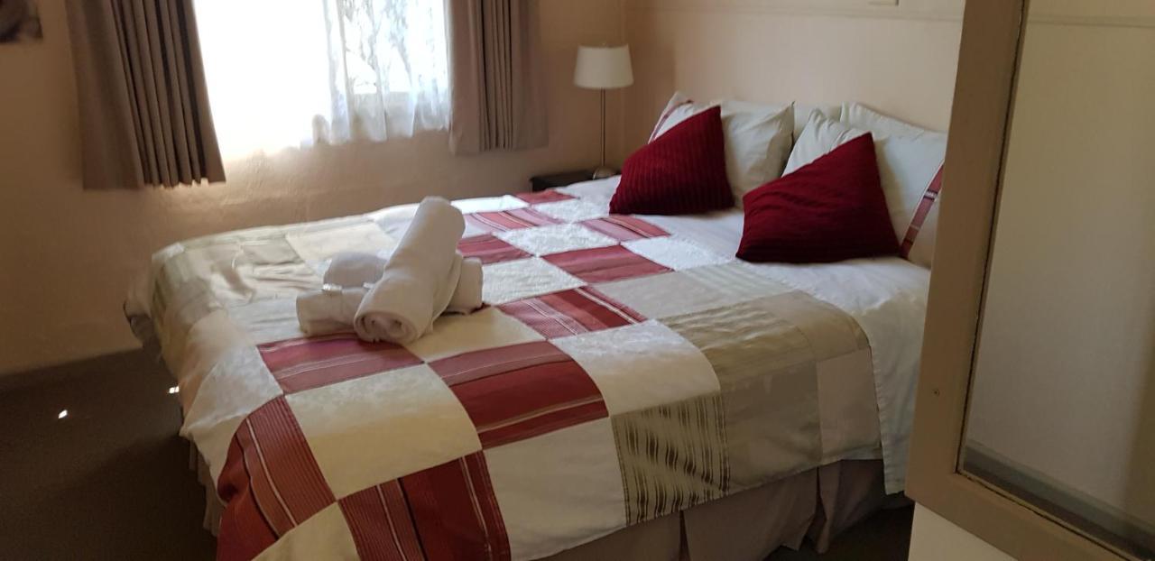 Lakes Entrance Holiday Units ภายนอก รูปภาพ